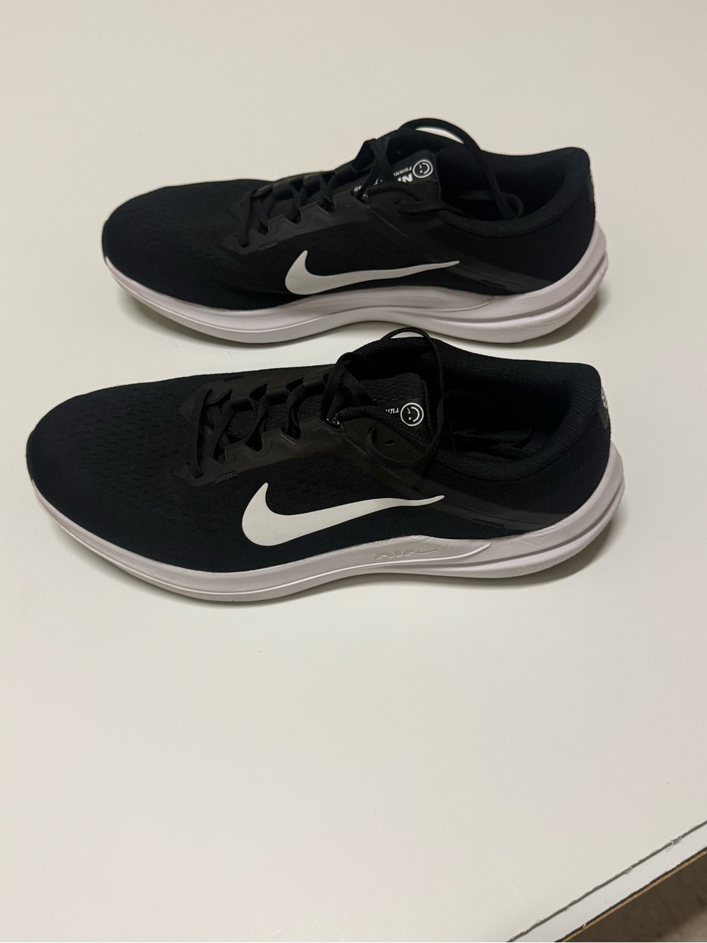 Nike Air Winflo 10 Mens Size 13 Black White Athletic Running Shoes Sneakers NWOB